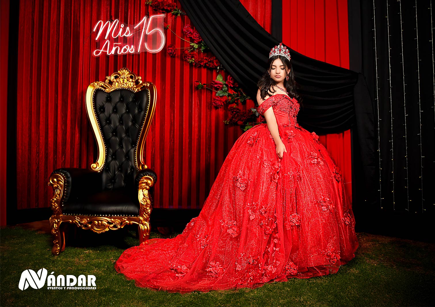 Quinceaños de chica de vestido rojo
